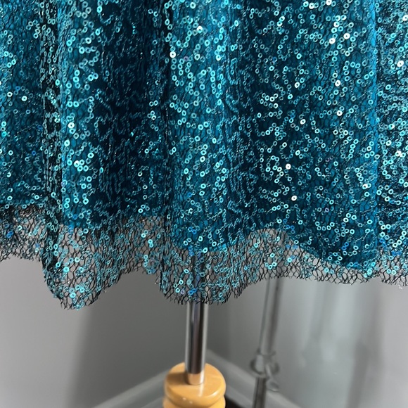 Blue sequin party dress - Picture 9 of 11